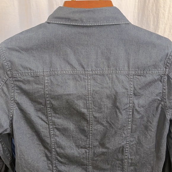 Simons Denim Shirt.  100% cotton but somewhat stretchy. - Picture 2 of 7